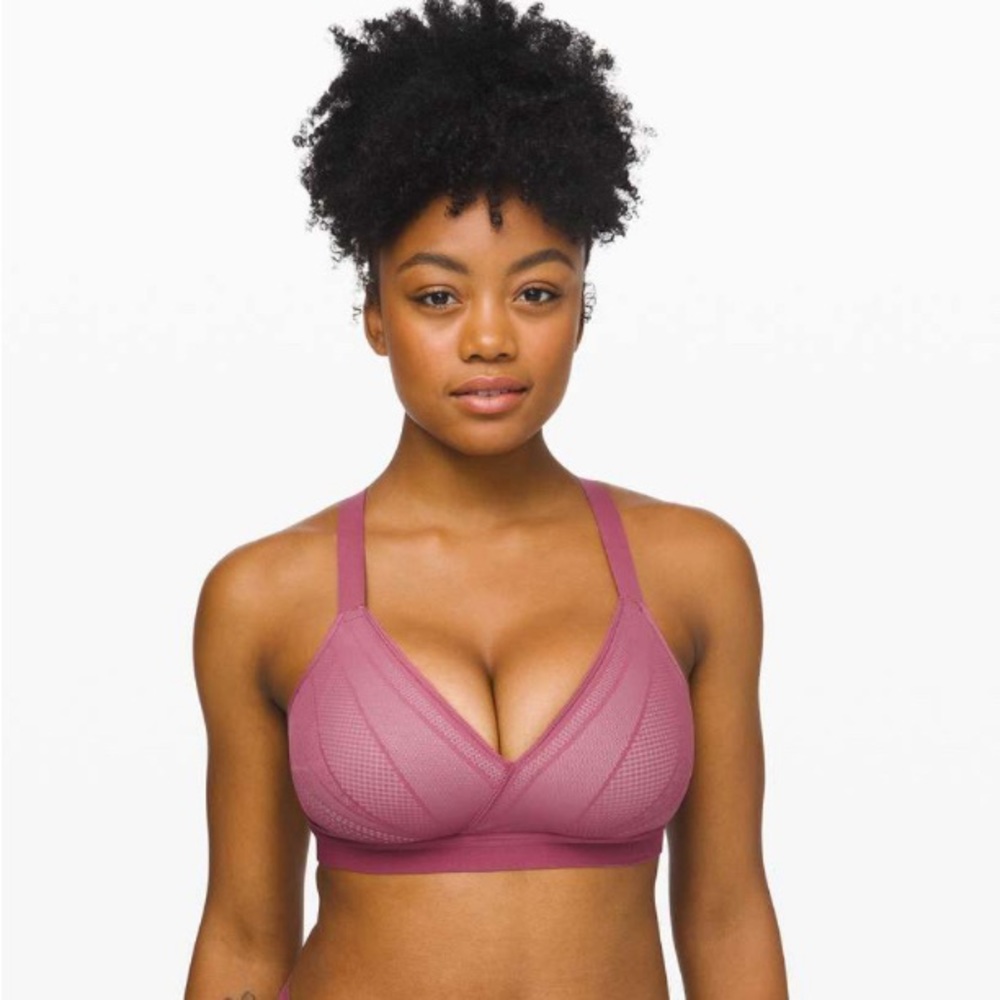 Lululemon Awake to Lace Bra
Plumful / Smoky Blush